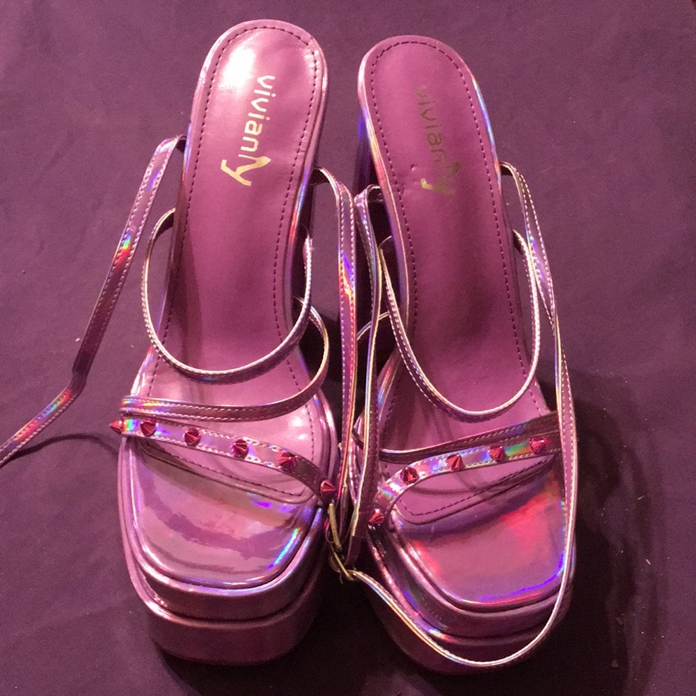 Vivianly Pink Metallic Platform Sandals Brand New Never Worn